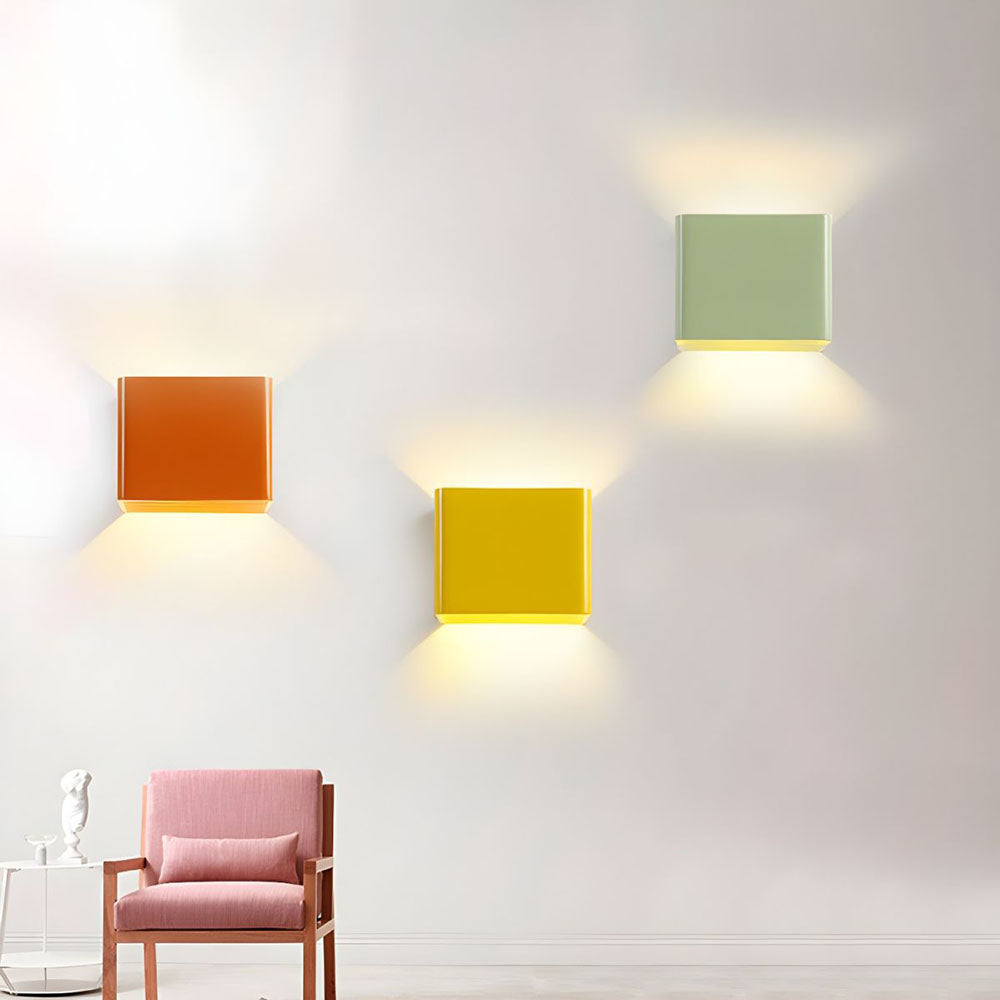 Cubbon LED Wall Lamp Compact Modern Design White