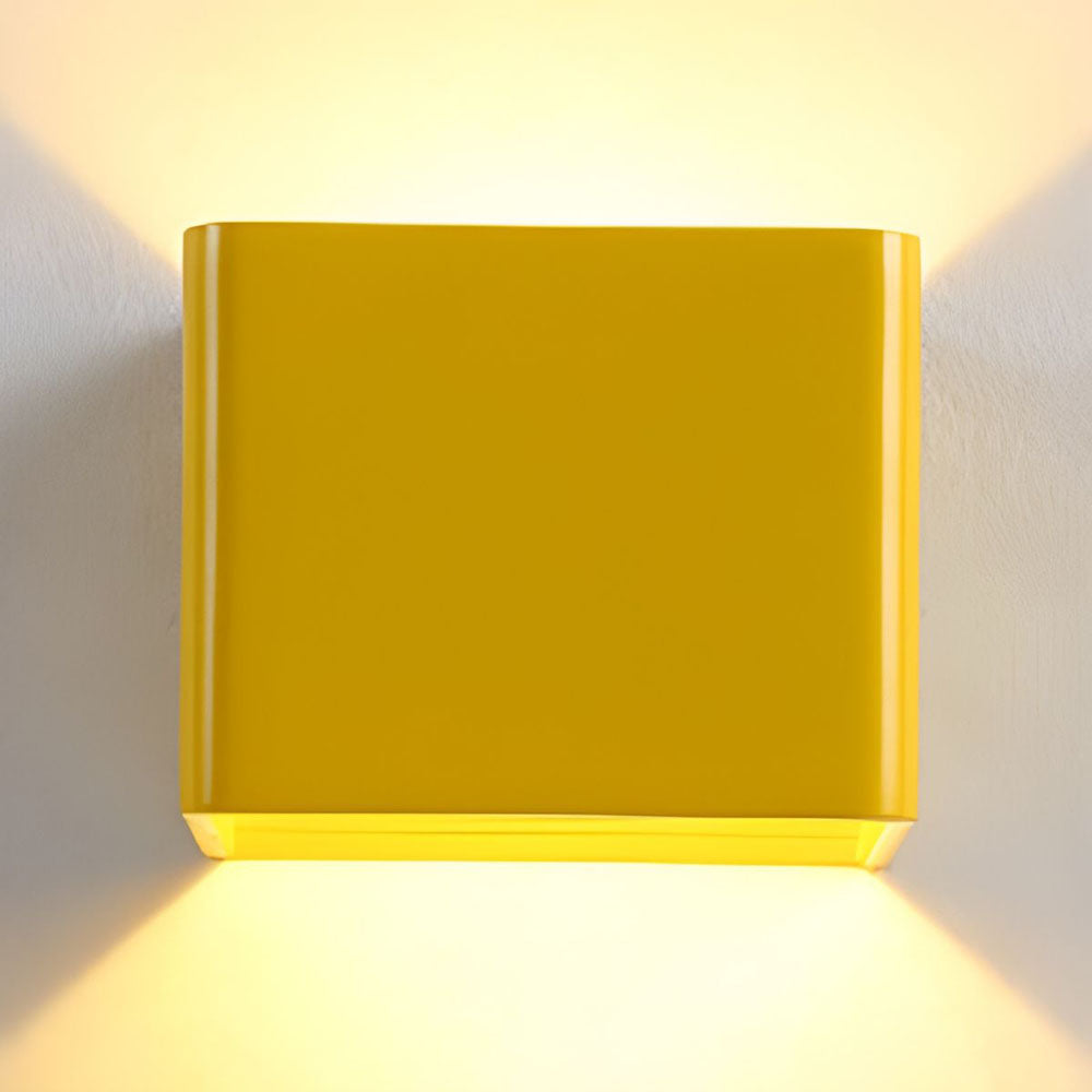 Cubbon LED Wall Lamp Compact Modern Design White