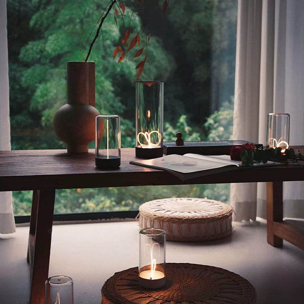 マグネタフレックス 小型卓上灯 現代的な机上灯 プラス