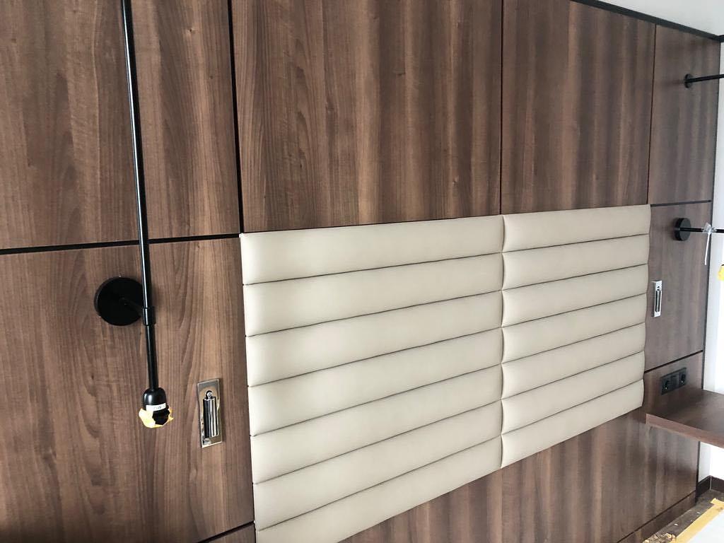 VeraLume veggmontert sengebordslampe med leselys