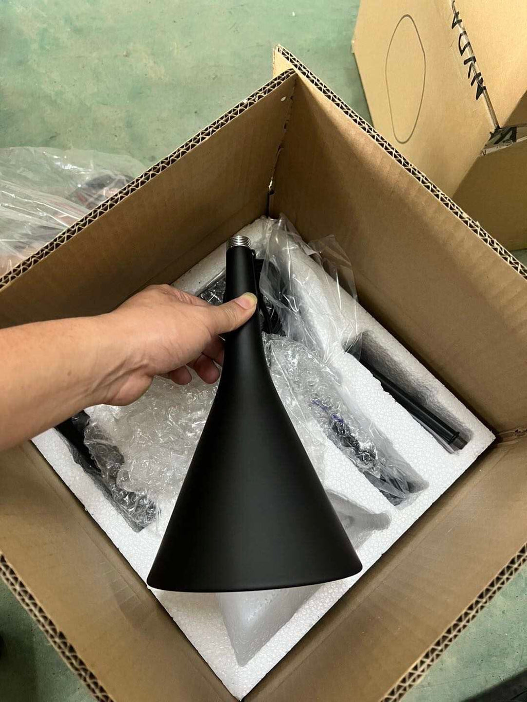 Wandleuchte mit Laterne