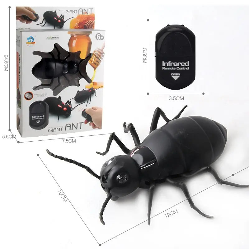 Remote-controlled Cockroach – Realistic Crawling Effect with Glowing Eyes