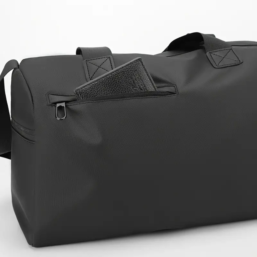 Borsa sportiva da donna con materiale impermeabile e scomparto per scarpe