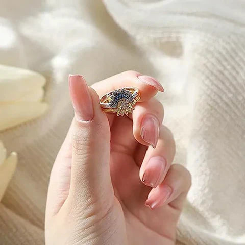 Anillo de cristal plateado Lunara Celestial con luna y sol para estilo llamativo