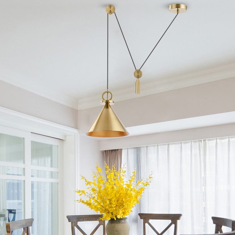 Goldene Deckenpendelleuchte
