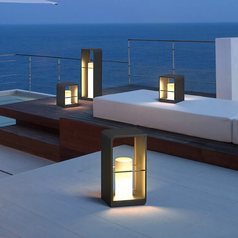 Amara Garden Lamp