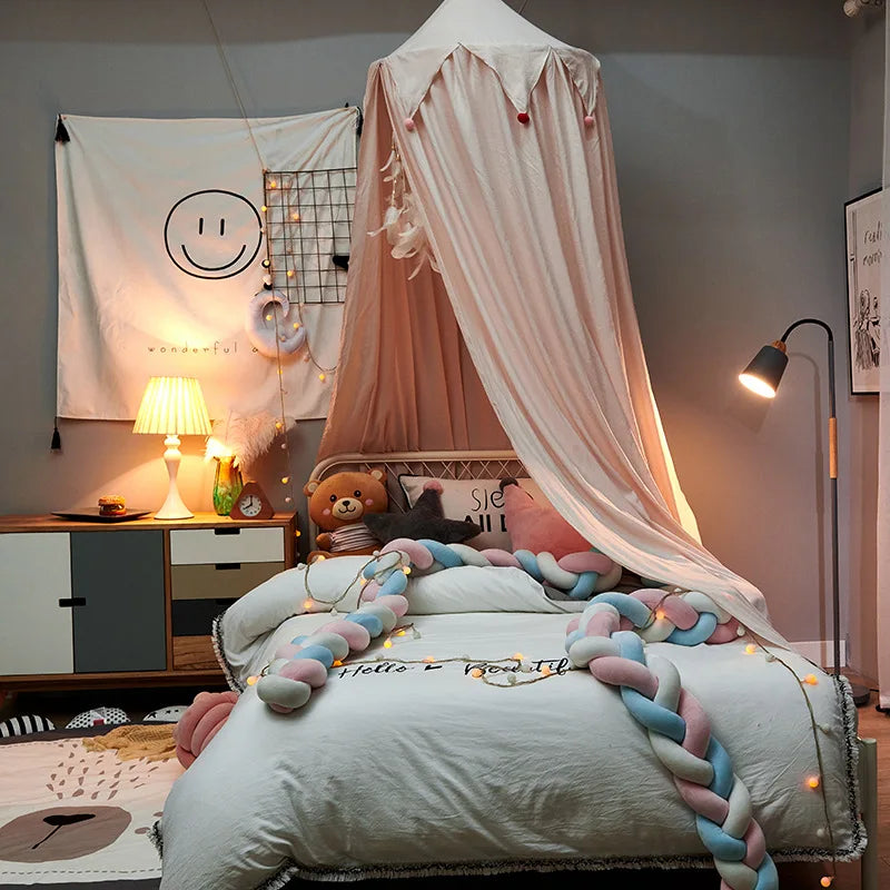 LumaNest gyerekágy baldachin bojttal fehér, rózsaszín, szürke színben