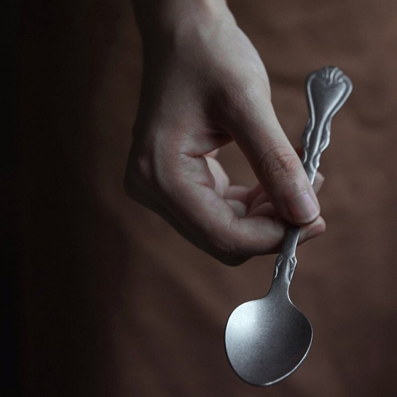 Juego de cubiertos Astraea Vintage mate de 4 piezas para comedor europeo ecléctico