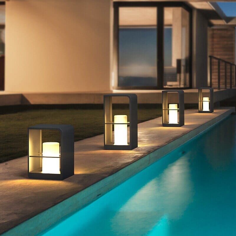 Amara Garden Lamp