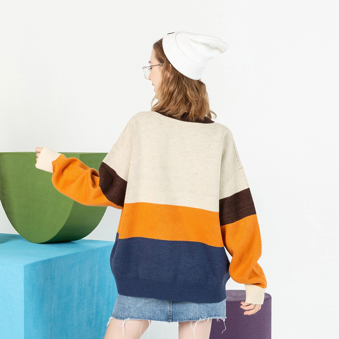 Let uldkatte-trøje med rund hals til genforeninger