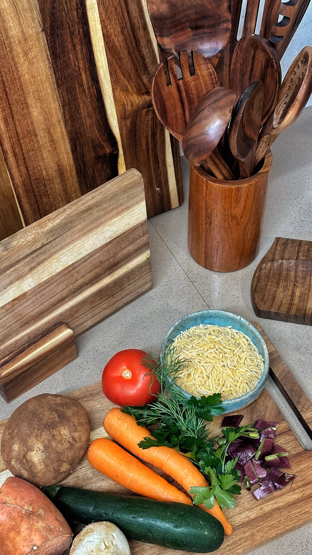 Natural Teak 9-Piece Kitchen Utensil Set For Cooking | petprovac