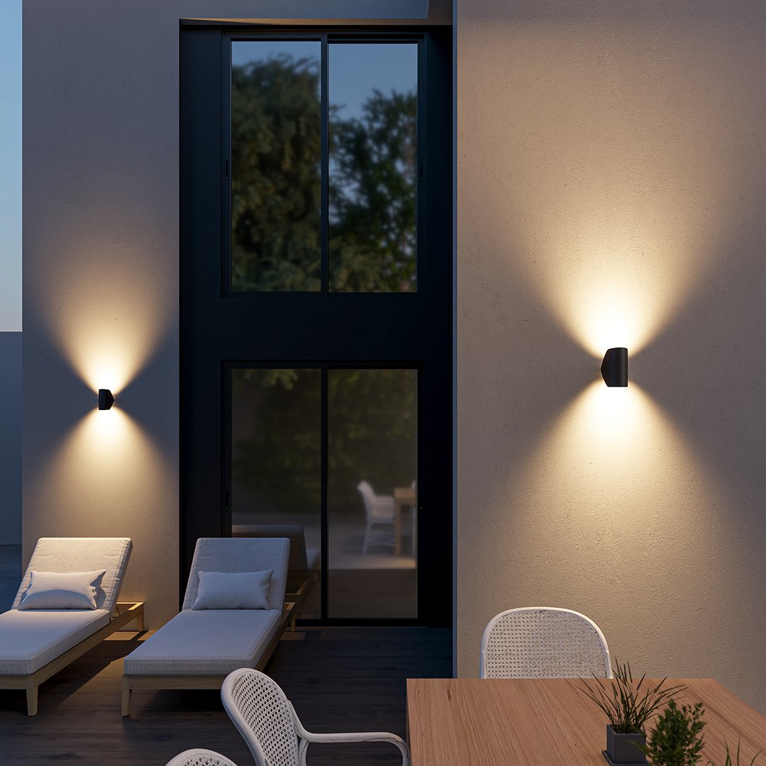 Luz de Pared LED Exterior SolaraEdge con Brillo Ambiental Cálido