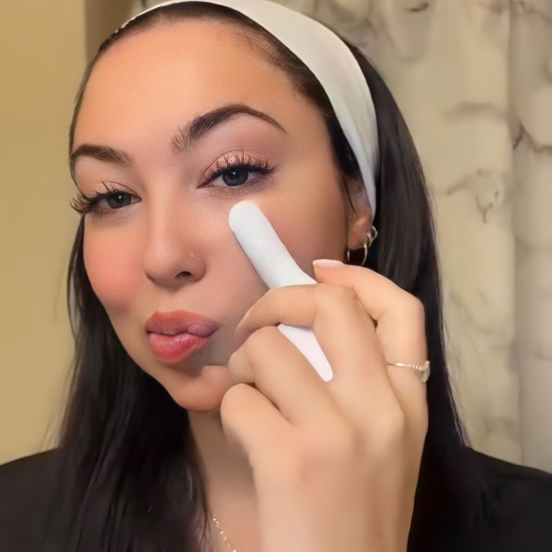 LED Facial Sculpting Tool With EMS And Light Therapy For Every Skin Type
