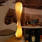 Lumina Twist gulvlampe med beroligende LED-lys til stuer og soveværelser