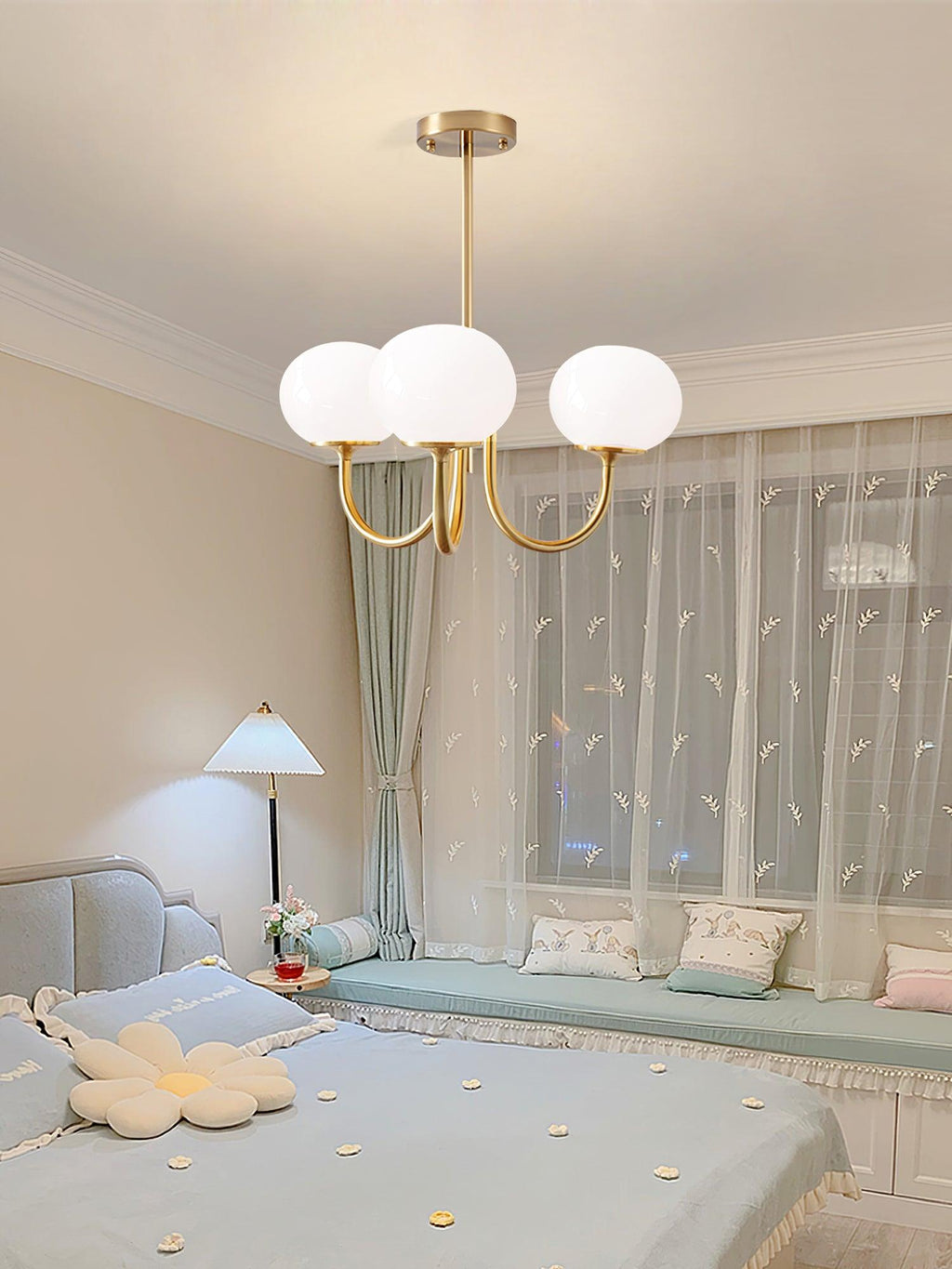 Alora Marshmallow Chandelier With Pink Glass Shades