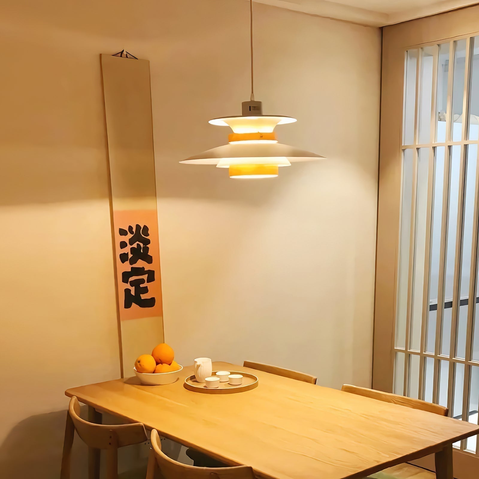 Aurellon | Elegant hengelampe for tidløse interiører