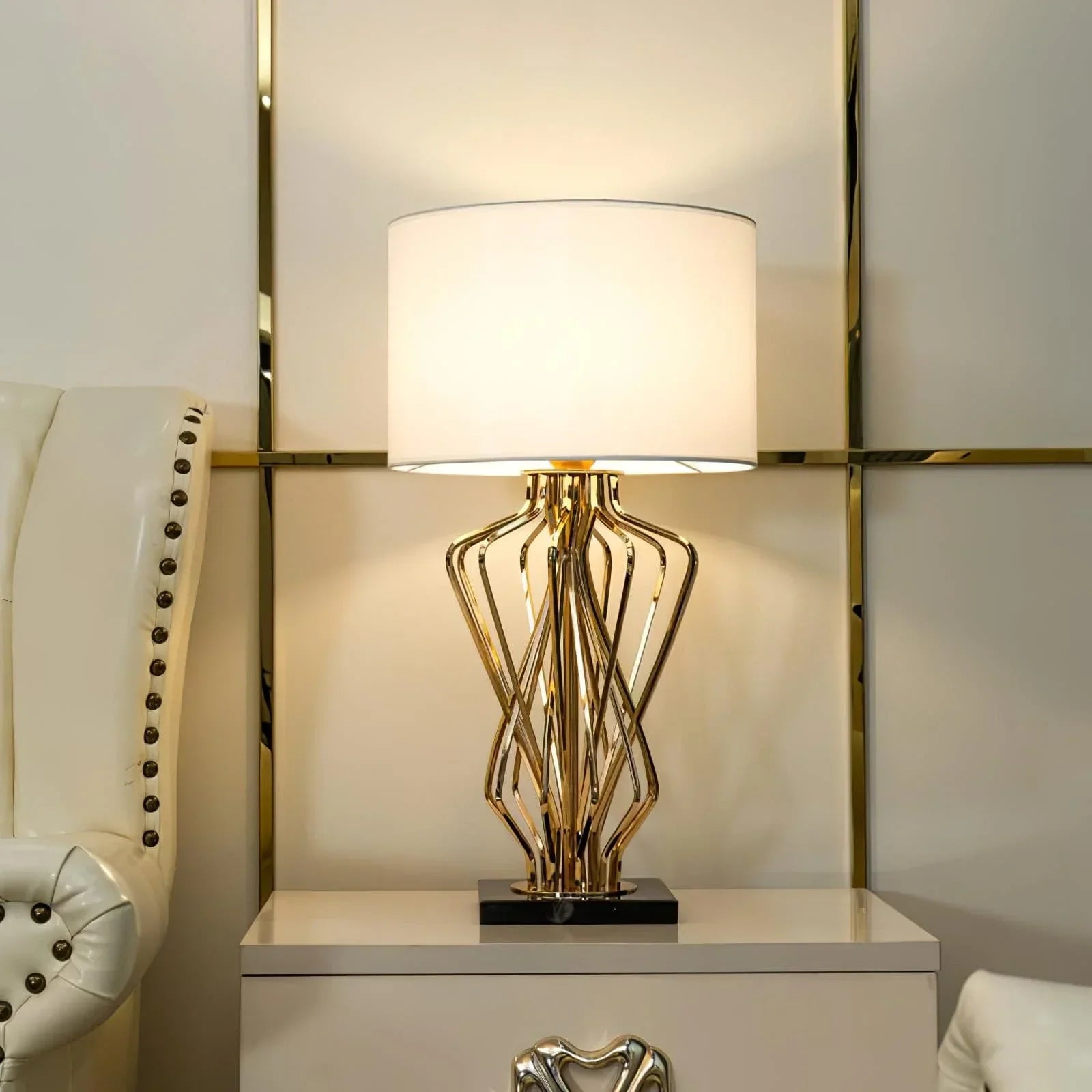 Gold Luxury Table Lamp For Modern Bedside And Living Room Lighting