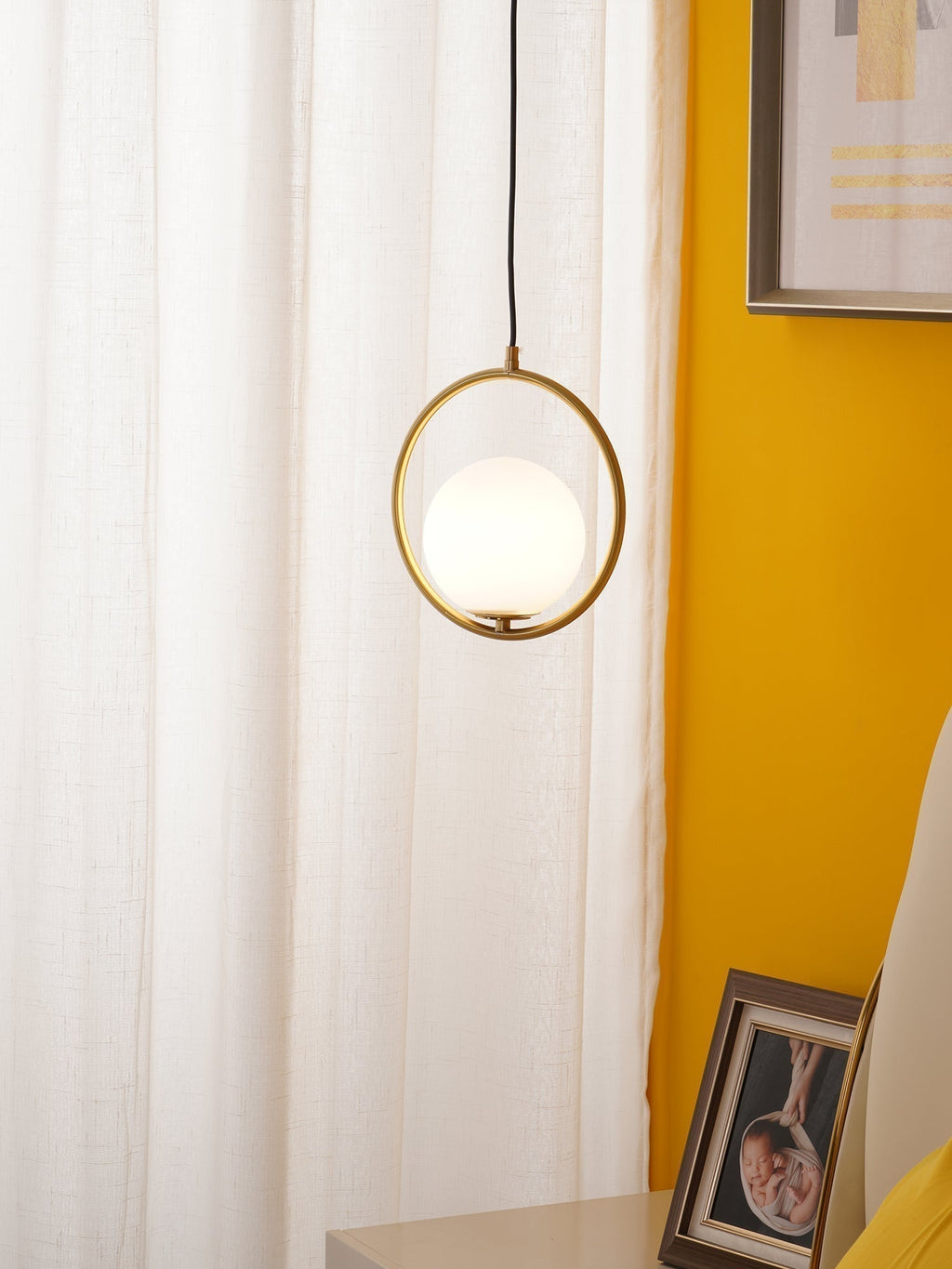 Lyra moderne pendellampe med elegant minimalistisk design