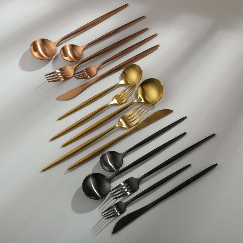 Zestaw sztućców Sleek Lines z nowoczesnym stylem do jadalni