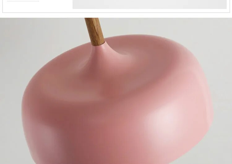 Kirra nordisk sort hængelampe med trædetalje lampe