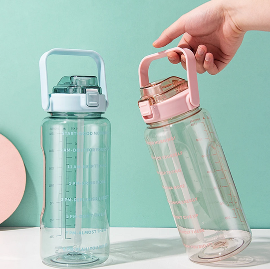 Botella de hidratación de 2L con marcas de tiempo, a prueba de fugas y ecológica
