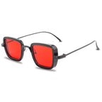 Gafas de sol cuadradas retro Aurex con montura dorada y protección UV400