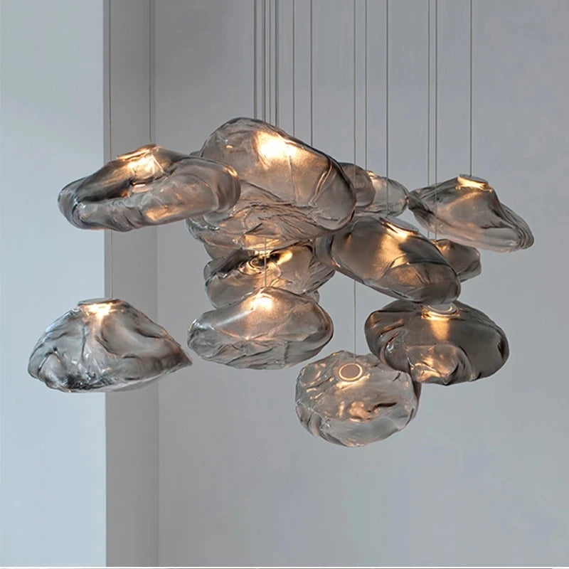 NimbusGlow – Verspielt Wolkeninspiriertes Glaspendelleuchte