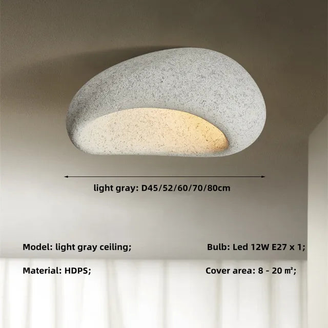 Deckenlampe von Wabi Sabi sorgt für sanftes Umgebungslicht in modernen Wohnungen