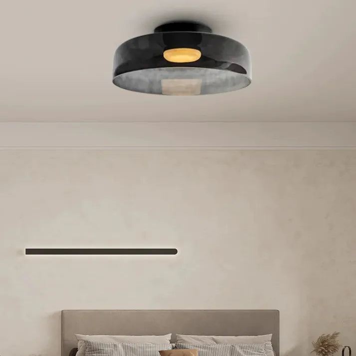 Lampada da soffitto Lumenweave Nordic con paralume in vetro artigianale