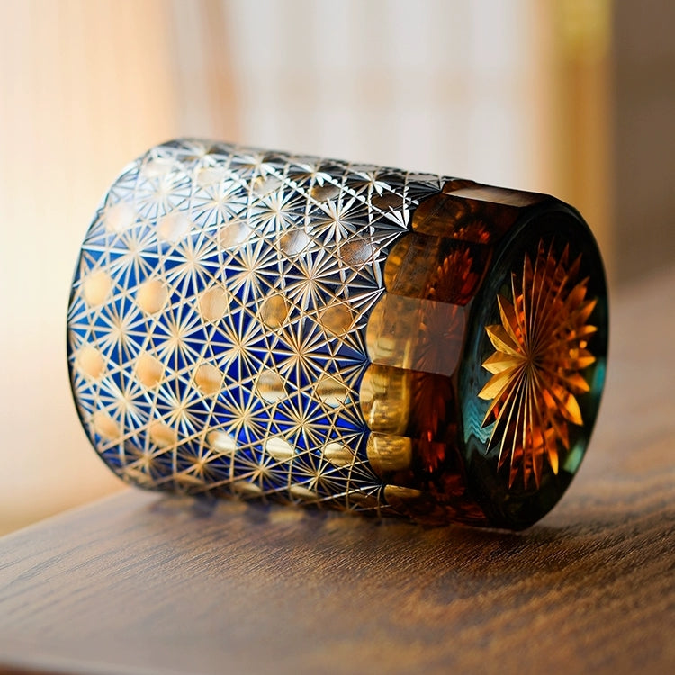 Miyara | Bicchieri artigianali per whisky ambra con design a stella di crisantemo e scatola di legno | Petprovac