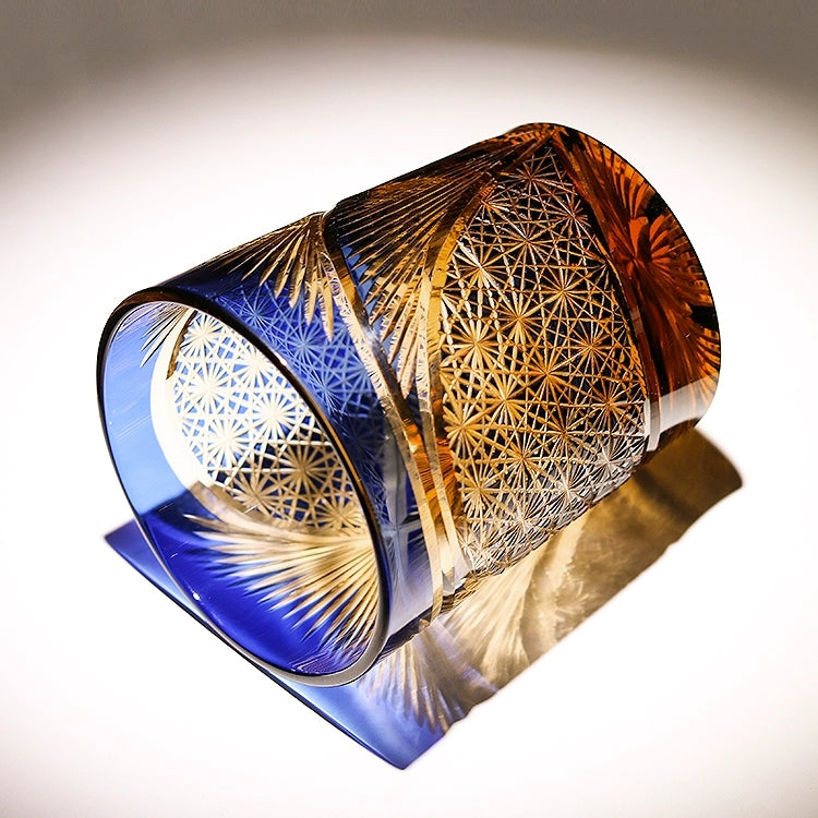 MiyuCraft | כוס וויסקי בעיצוב נוצת עגור בעבודת יד עם קופסת עץ | Petprovac