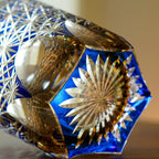 Kirrea ručně vyráběná whisky sklenice v modré a jantarové barvě s dřevěnou krabičkou | Petprovac