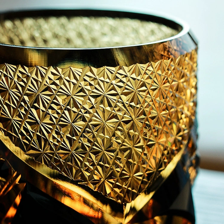 Kirei | Käsintehty Dark Knight -viskilasi puisessa laatikossa | Petprovac