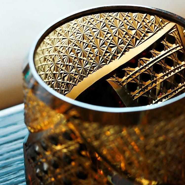 Kirei | Käsintehty Dark Knight -viskilasi puisessa laatikossa | Petprovac