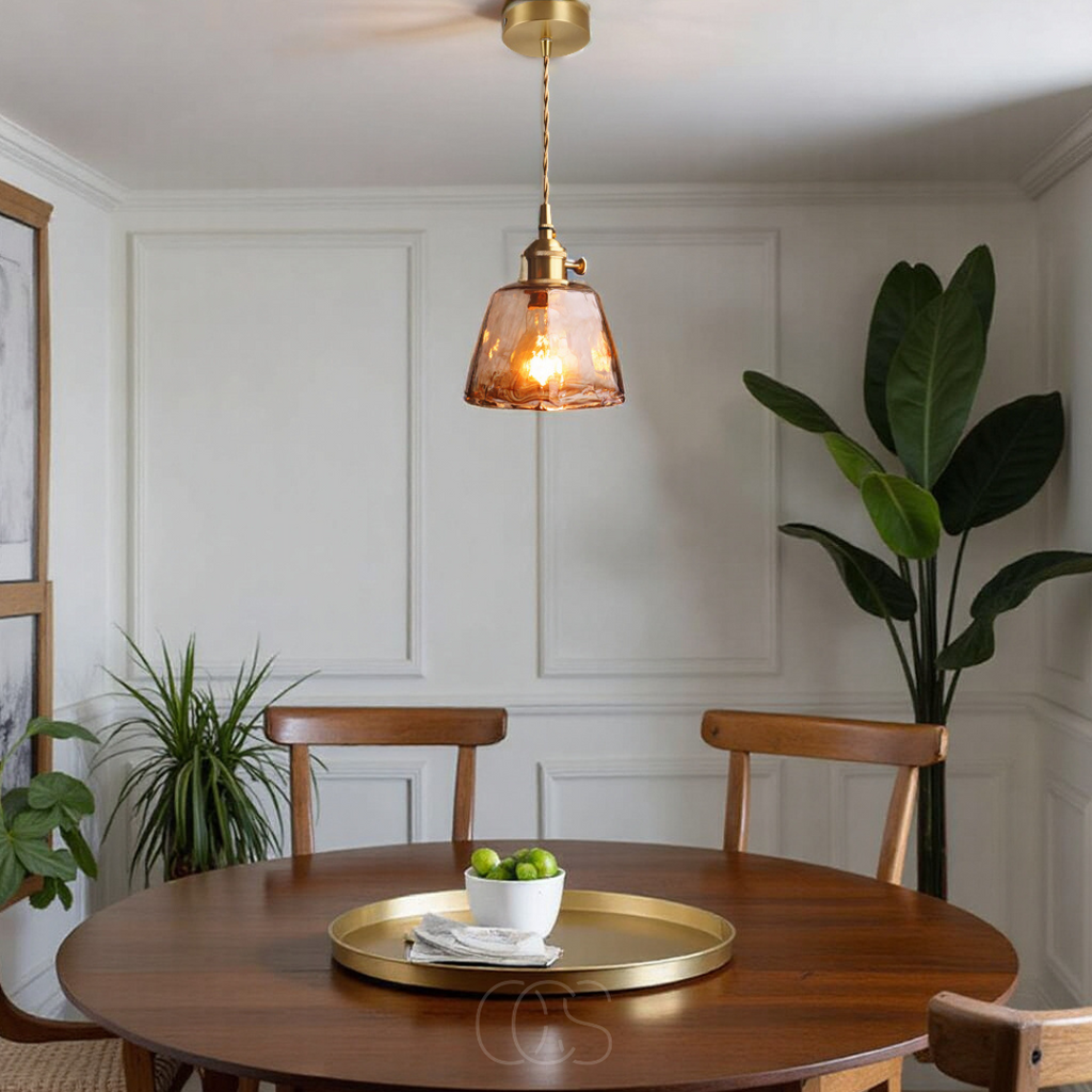 Wisząca lampa z bursztynowego szkła – ciepłe światło i stylowy design | Petprovac