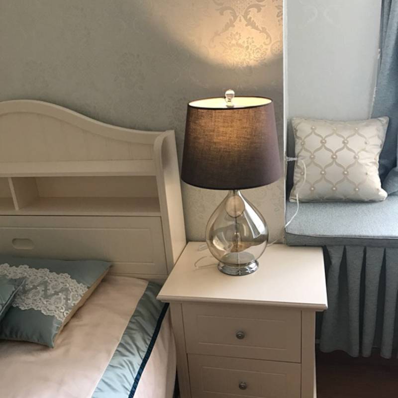 带布罩的玻璃台灯 适用于现代家居照明