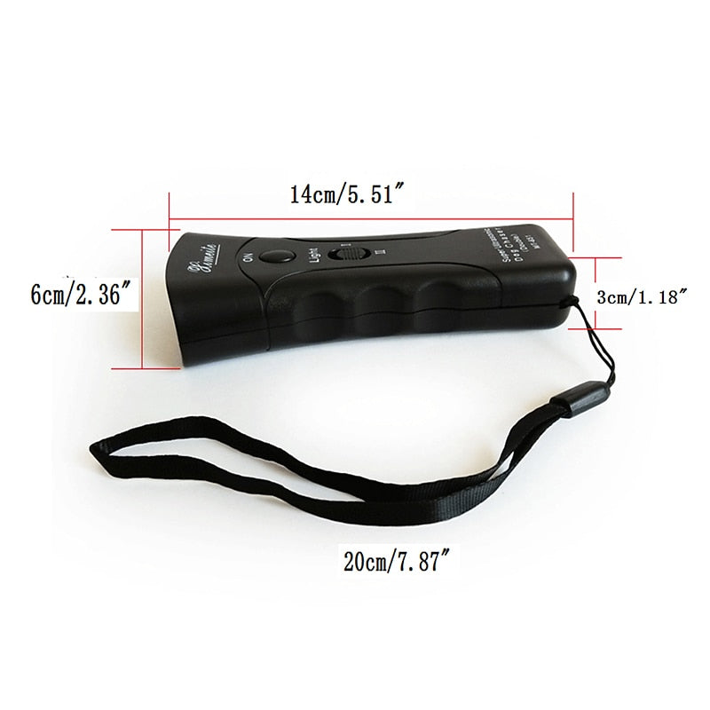 ZenPaw ultralyds hundegøetræner med LED-lommelygte til sikker håndtering