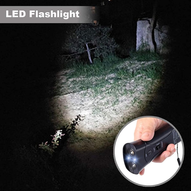 ZenPaw ultralyds hundegøetræner med LED-lommelygte til sikker håndtering