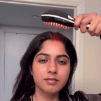 Wachstumsfördernde Rotlicht-Haarbürste mit Blue Therapy Serum