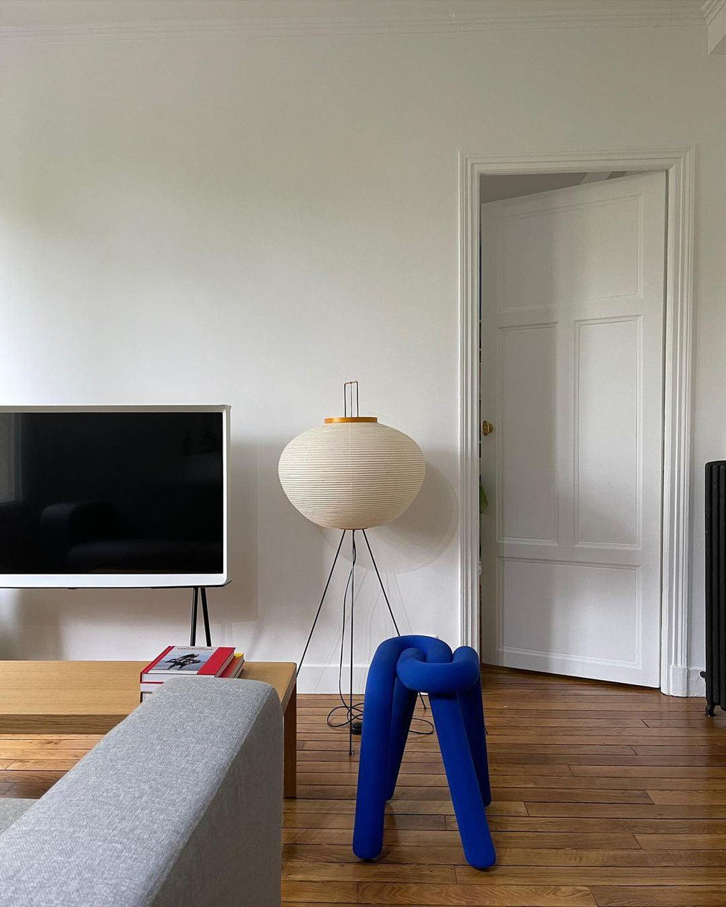 Kaze Rice Paper Floor Lamp - Japanese-Inspired Ambient Glow