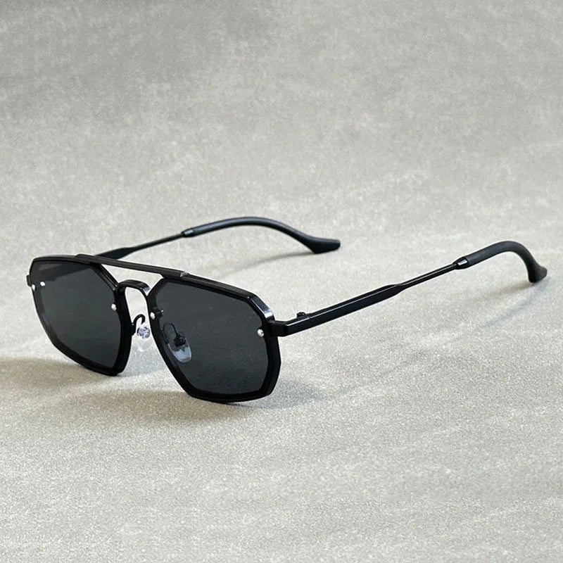 Lumen Sonnenbrille mit Diamantrahmen und UV400 blendfreien Gläsern