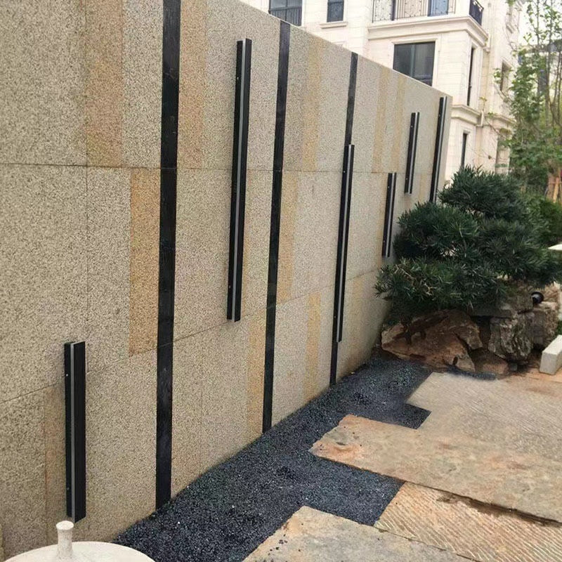 Elora Lang LED Udendørs Væglampe - IP65 Vandtæt