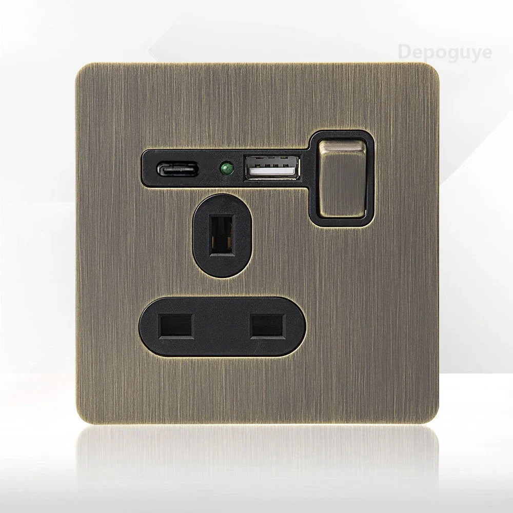 Antikk bronse metall veggkontakt med USB-ladeport