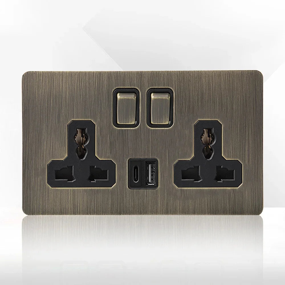 Antikk bronse metall veggkontakt med USB-ladeport