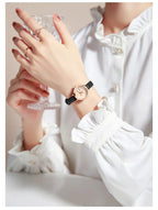 Montre vintage mini en cuir pour femmes | Petprovac