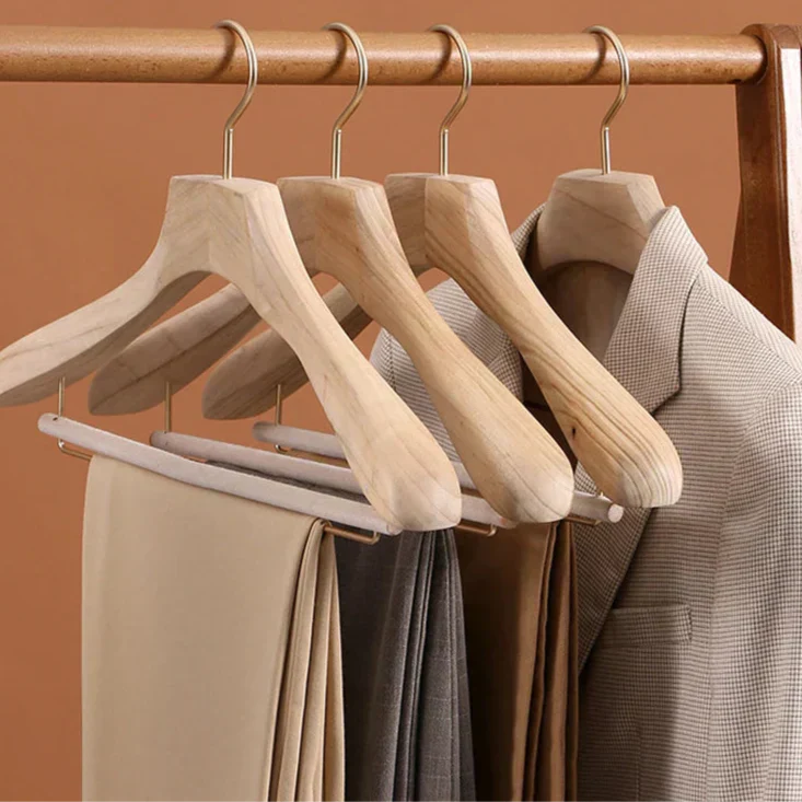 علاقات أوريون من خشب الكافور بعرض كتف واسع، عبوتان لتنظيم الخزانة