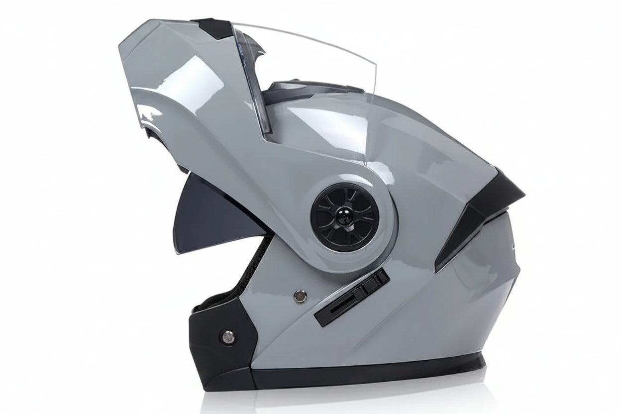 Modulární motocyklová přilba s Bluetooth integrací
