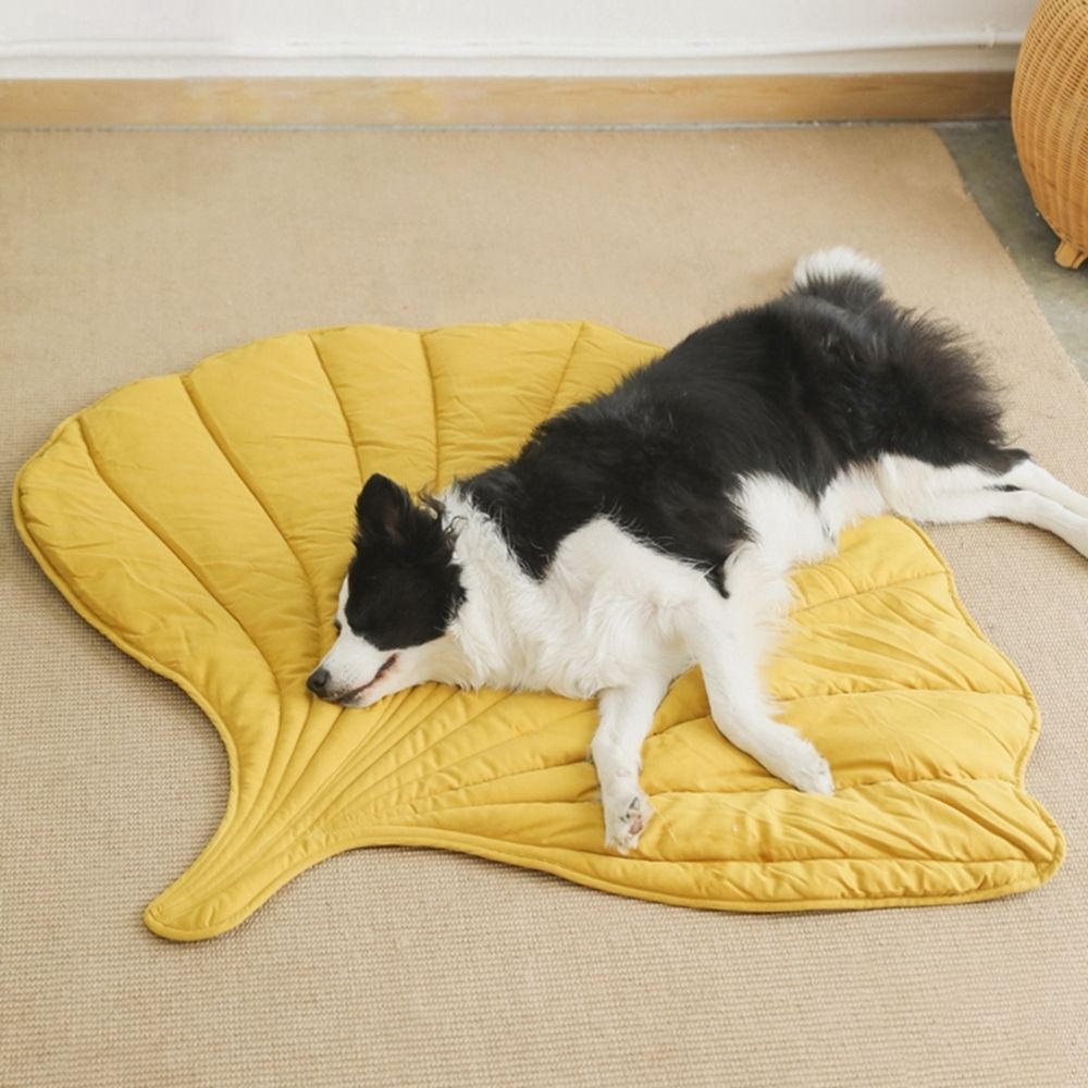 Cool Breathable Dog Mat Leaf Shaped Washable For Pets