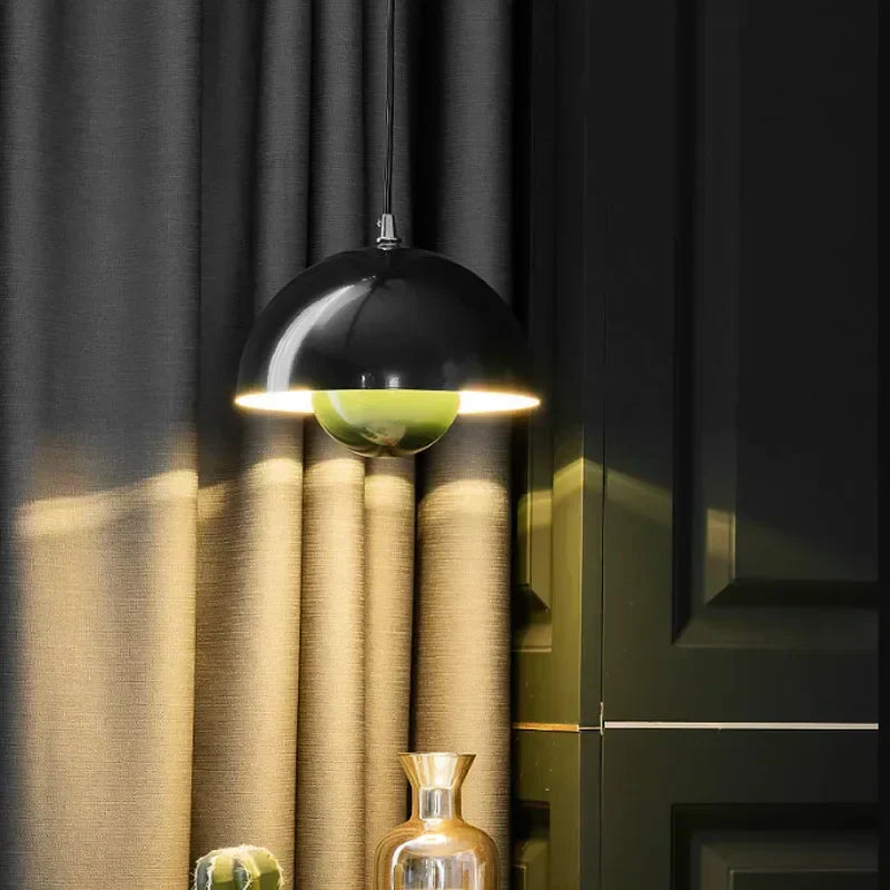 Suspension LyraLine avec finition métal, verre et pierre