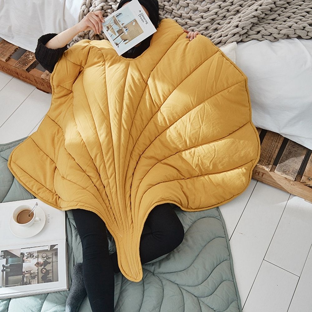 Cool Breathable Dog Mat Leaf Shaped Washable For Pets